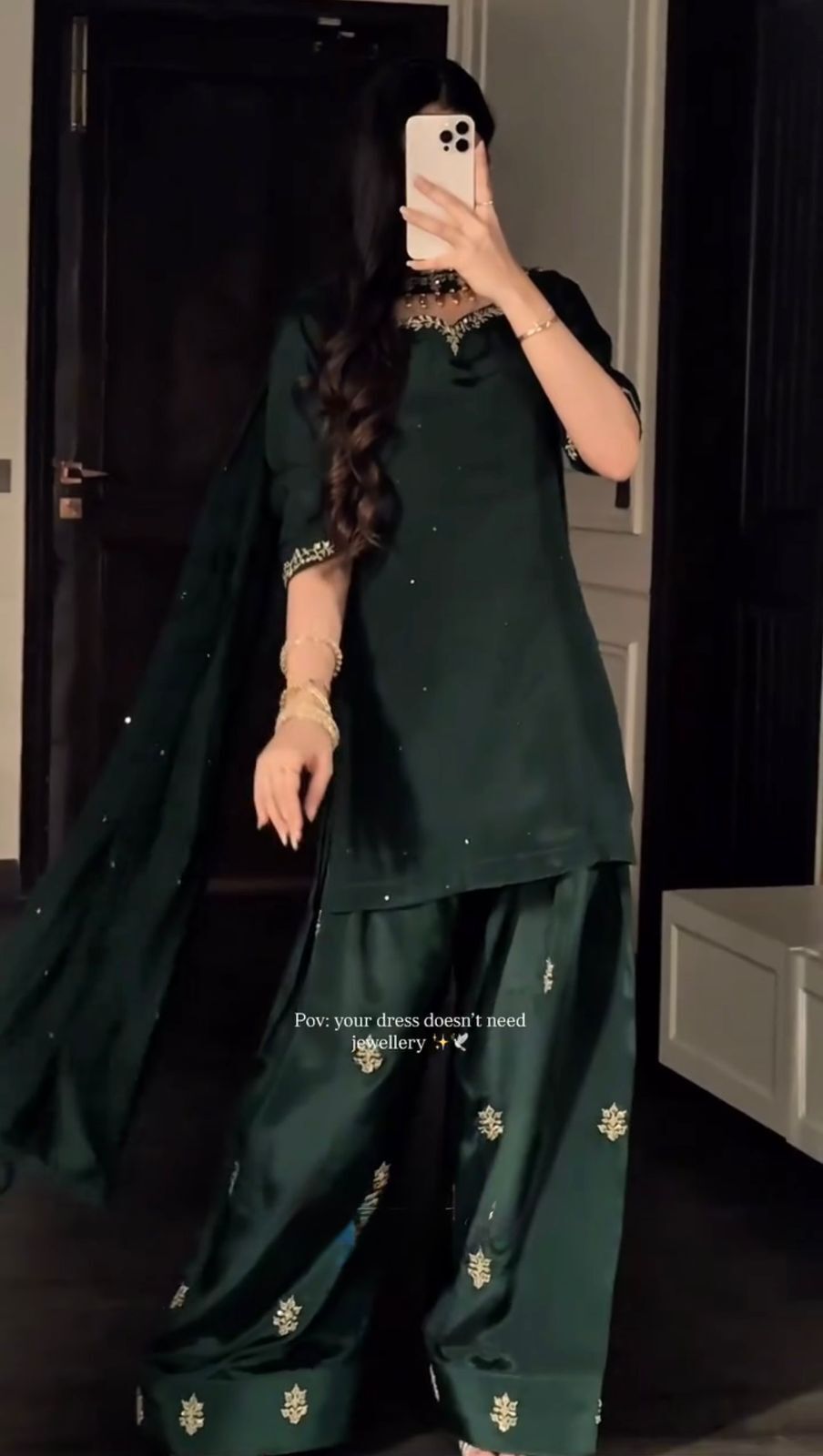 How To Style Women’s Ethnic Suit Sets For Festive and Casual Looks