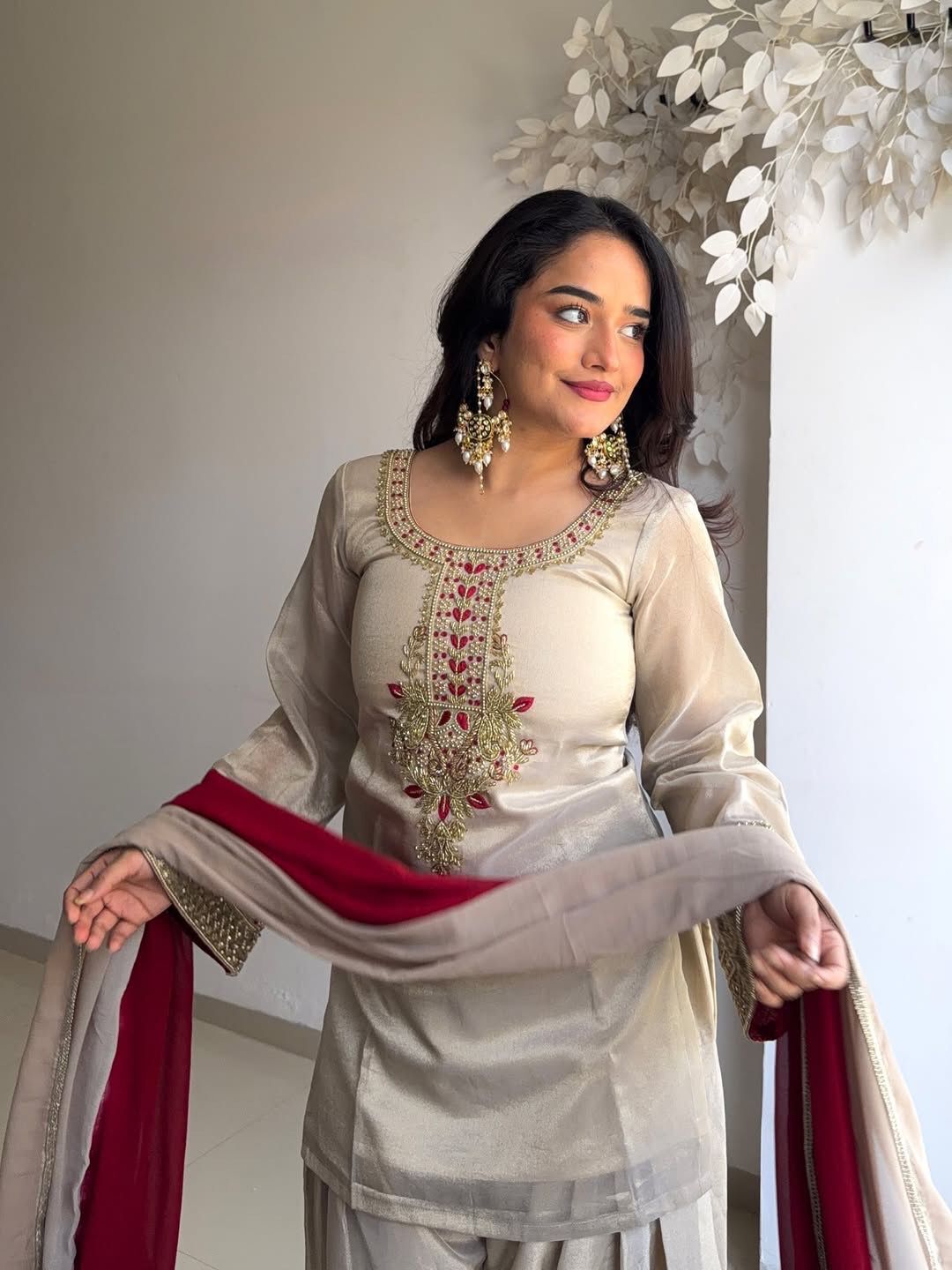 Why Handcrafted Ethnic Wear Feels More Special Than Fast Fashion