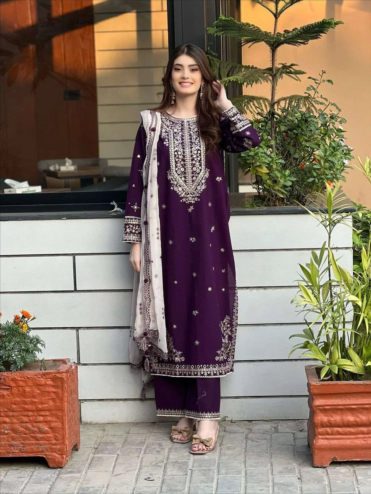 PARTY WEAR SUIT