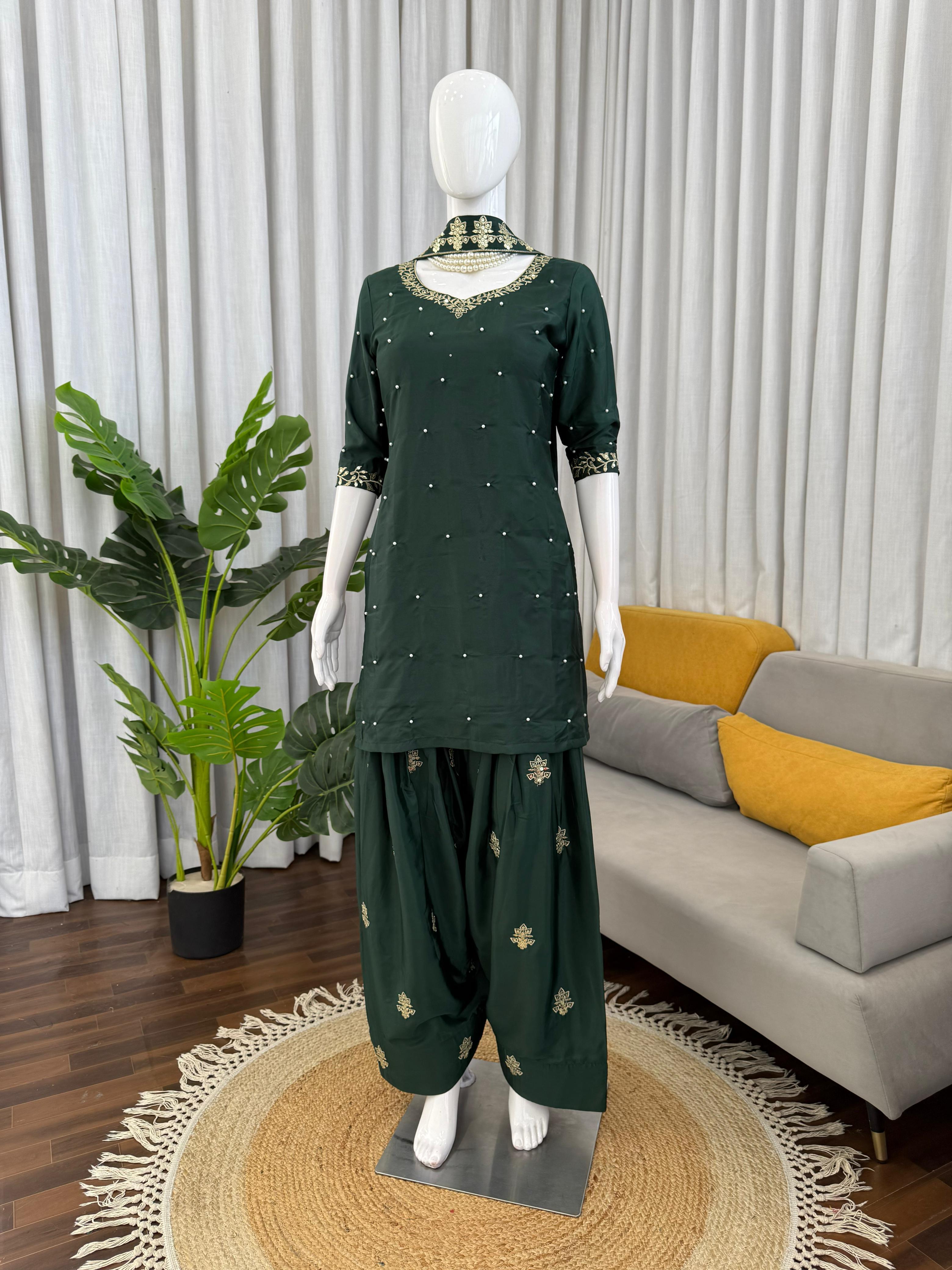 EMBROIDERED SUIT