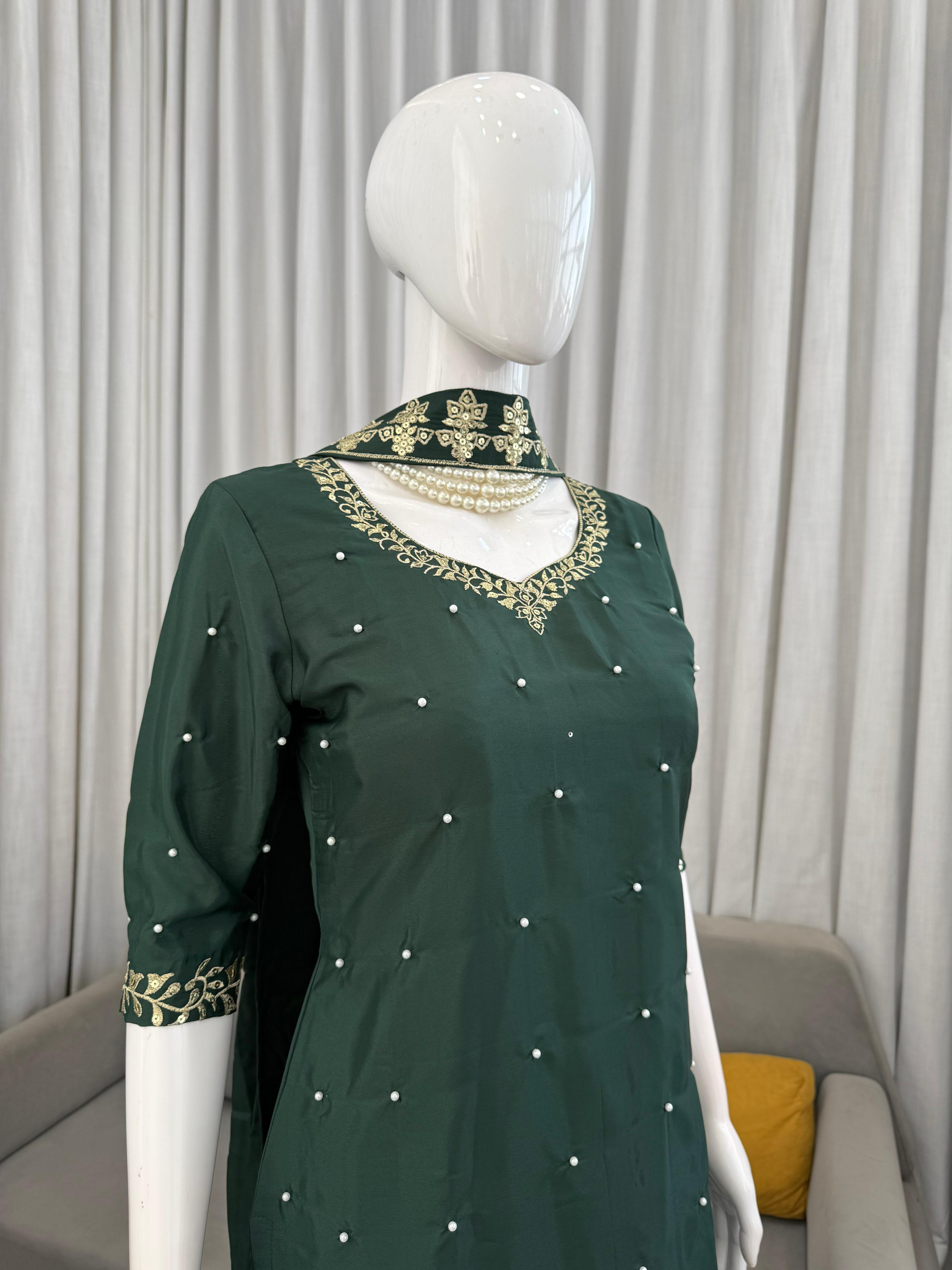 EMBROIDERED SUIT