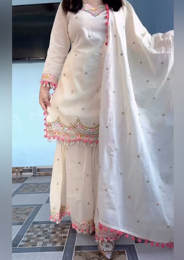 GOTAPATTI SUIT
